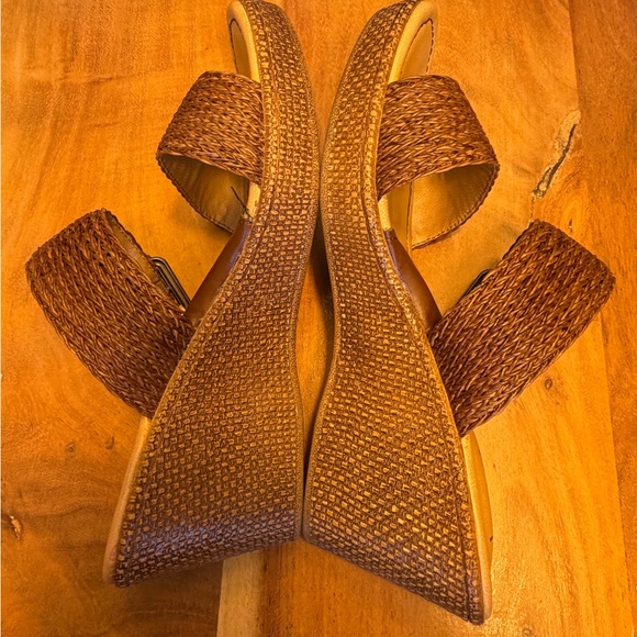 b.o.c. Born Concept Woven Platform Wedges – Size 9 (EUC) - Picture 11 of 16